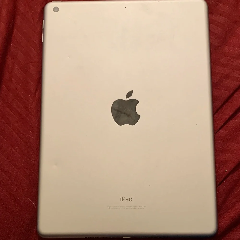 iPad 5th Gen 32GB perfect condition